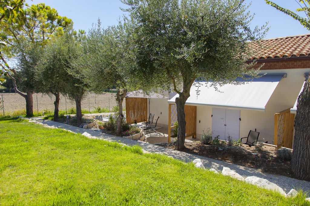 Borgoparvo Countryvilla Sirolo Exterior foto